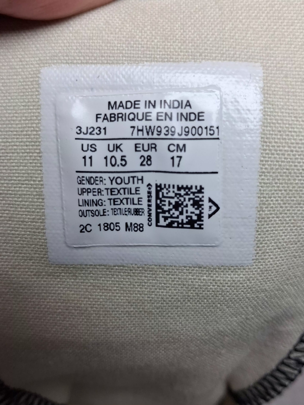 Converse Black Canvas High-Top Sneakers with White Accents Unisex Kids Size 11 - Picture 3 of 13